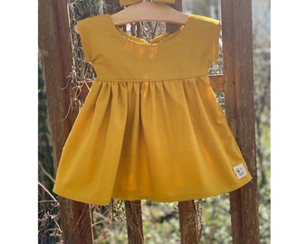 Vestido de bebé amarillo mostaza / Vestido de bebé 100% algodón / Vestido de verano de bebé / Vestido de bebé estilo vintage / vestido de cumpleaños de niño vestido de verano / amarillo