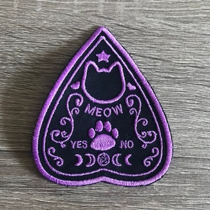 Ouija planchette patch, kitty ouija patch, supernatural patch, cat patch, pet patch, gothic patch, gift for her, gift under 10
