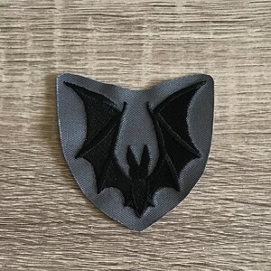 Bat patch, embroidered bat, spooky bat, halloween bat, goth patch, gift under 10, gift for her, gift for him, macabre patch, creepy patch