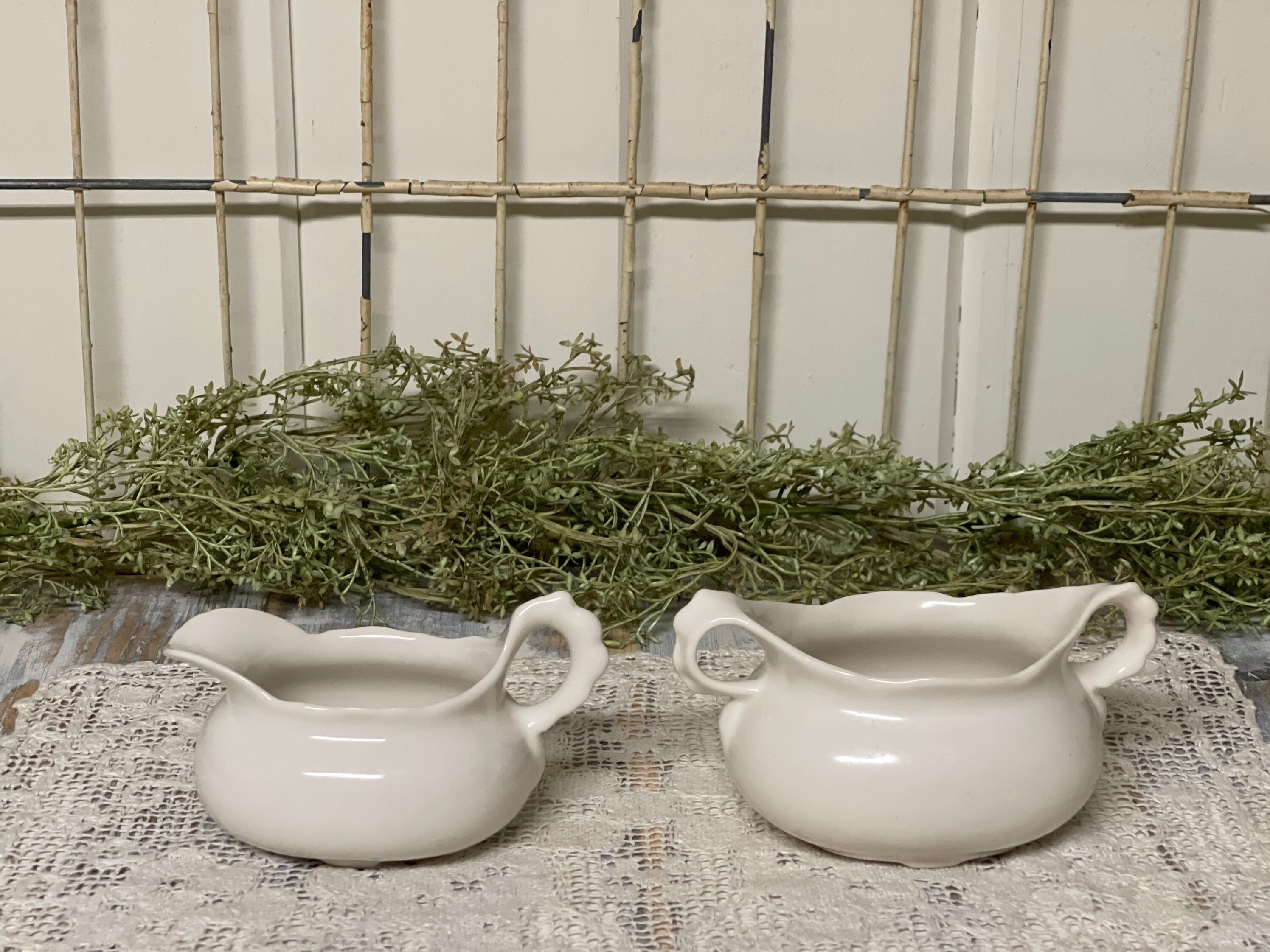 Vintage White Creamer and Sugar Bowl/ Scalloped / Kitchen/ Tea/ Coffee