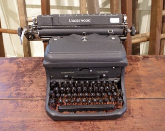 Underwood Typewriter ~ Vintage Typewriter ~ Underwood Noiseless Typewriter ~ Vintage Office Decor ~ Author ~ Writer ~ Newspaper