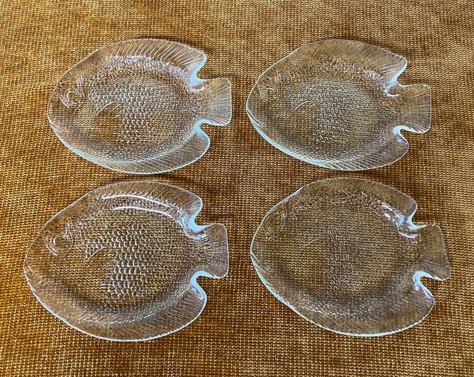 Vintage Arcoroc Textured Fish Shape Plate Four Arcoroc Etsy