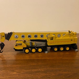 Vintage Grove TM 1500 Telescopic Crane #152 Die Cast Scale 1