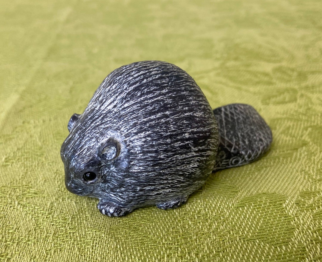 Vintage Hand Carved Soapstone Beaver A Wolf Original Fait A La Main Au