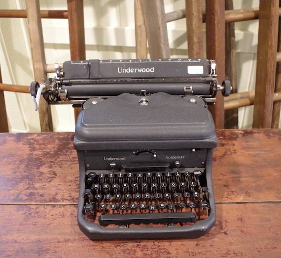Underwood タイプライター