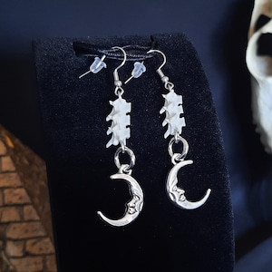 Moon Earrings, Rattlesnake Bone Earrings, Bone Earrings, Crescent Moon Earrings, Wiccan Earrings, Snake Bone Earrings, Bone Jewelry