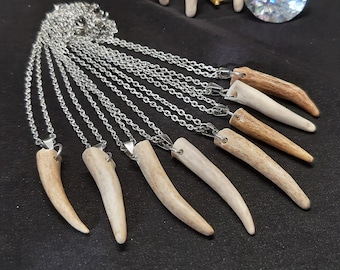 Colgante de asta de ciervo, colgante de hueso, joyería de hueso, chamán, vaquero, gótico, bruja, collar de disfraz, wiccano, cosplay, collar de asta