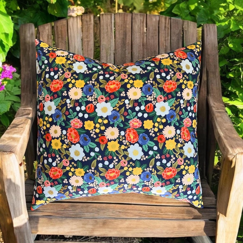 Vintage Blossom Metallic Fabric Pillow Cover