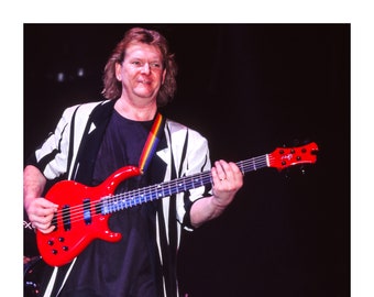 Yes (band) Chris Squire Geoff Downes Steve Howe Ian Davison SIGNED