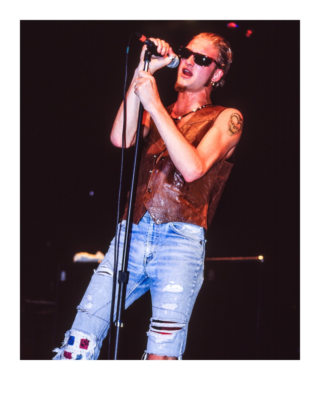 Layne Staley Autographed Signed Alice In Chains 8x10 Photo - Hong Kong