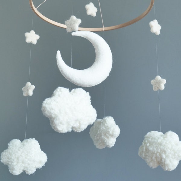 Moon and stars nursery mobile baby neutral Under the stars nursery decor Baby crib mobile Boucle clouds mobile Baby mobile girl boy