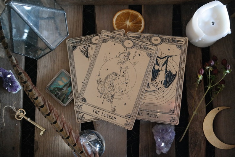 Cartas de tarot decorativas grabadas imagen 8