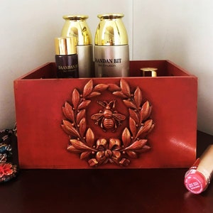 Makeup organizer, perfume stand, desk organizer, perfume tray
