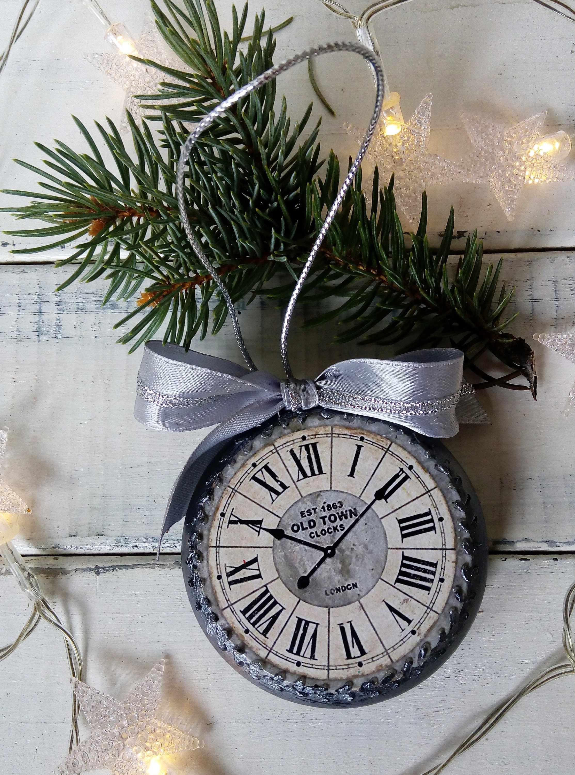 Set Christmas ornaments clock round form in vintage styles Etsy