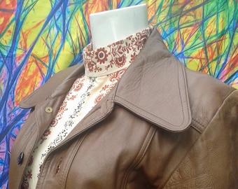Vintage 1960's Tan Leather Safari Chaqueta con Cuello de gran tamaño