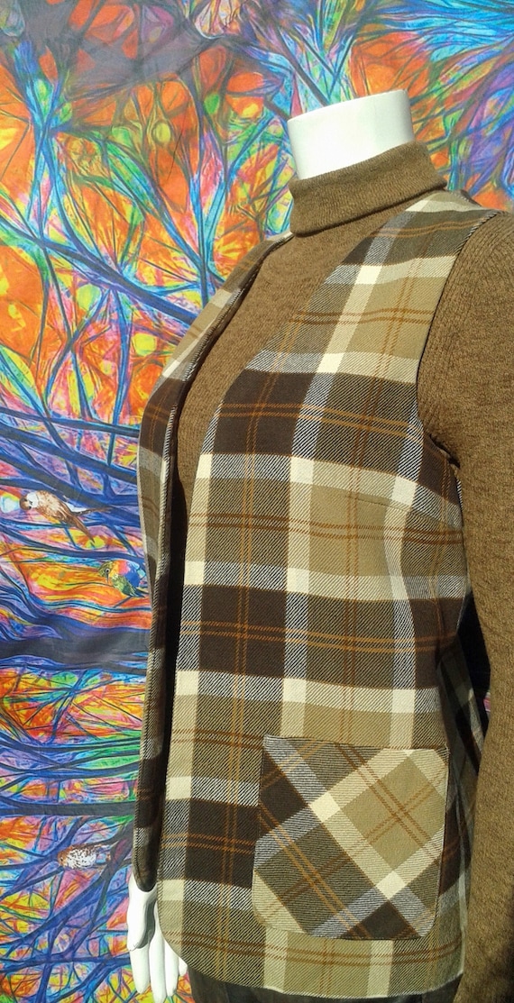 Vintage 1970's Ladies Pure Wool Plaid Gilet France