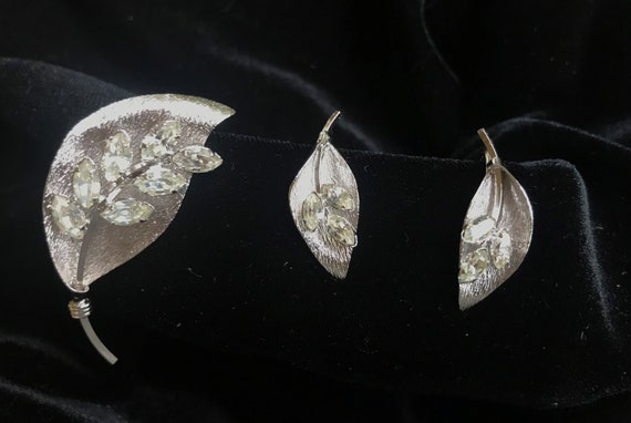 Vintage Sterling Star Art Brooch And Earrings - image 1