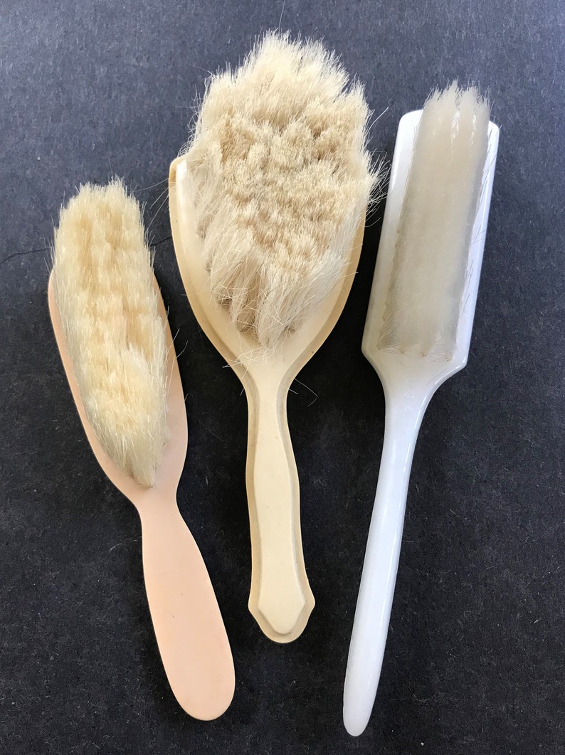 Vintage Three Baby Brushes And A Comb image 6