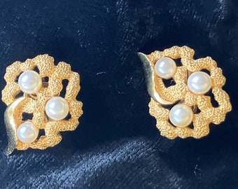 Boucles D'oreilles Clips TRIFARI Vintage - Or Et Perle Nacré - Occasion Bon état - Réf. BO3947