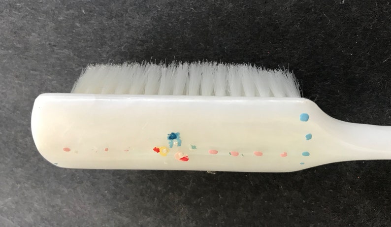 Vintage Three Baby Brushes And A Comb image 5