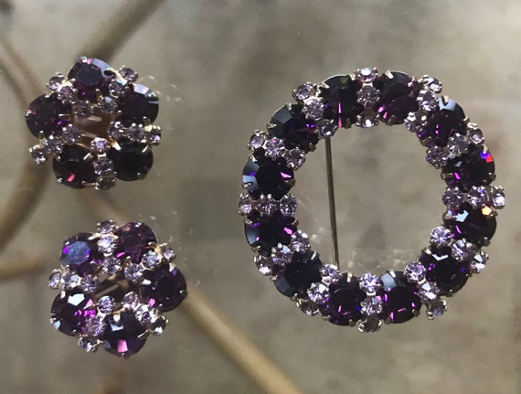 Vintage Purple Brooch And Earrings - image 9