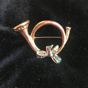 Vintage Christmas Horn Pin