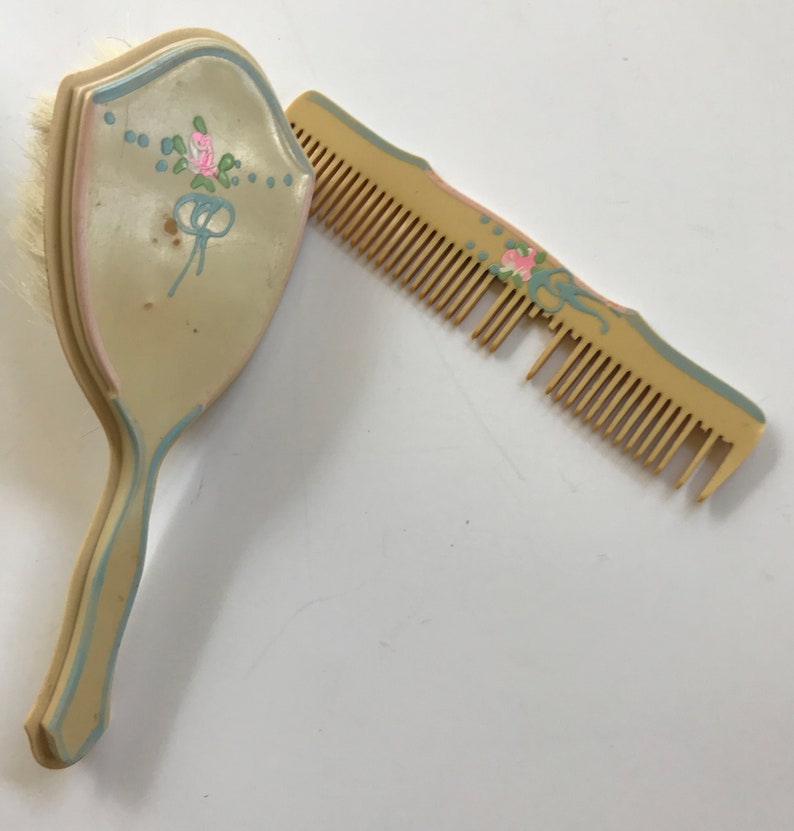 Vintage Three Baby Brushes And A Comb image 9