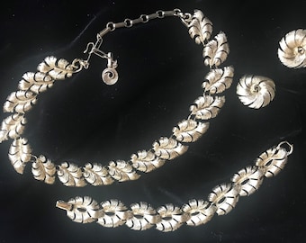 Vintage Parure By Lisner