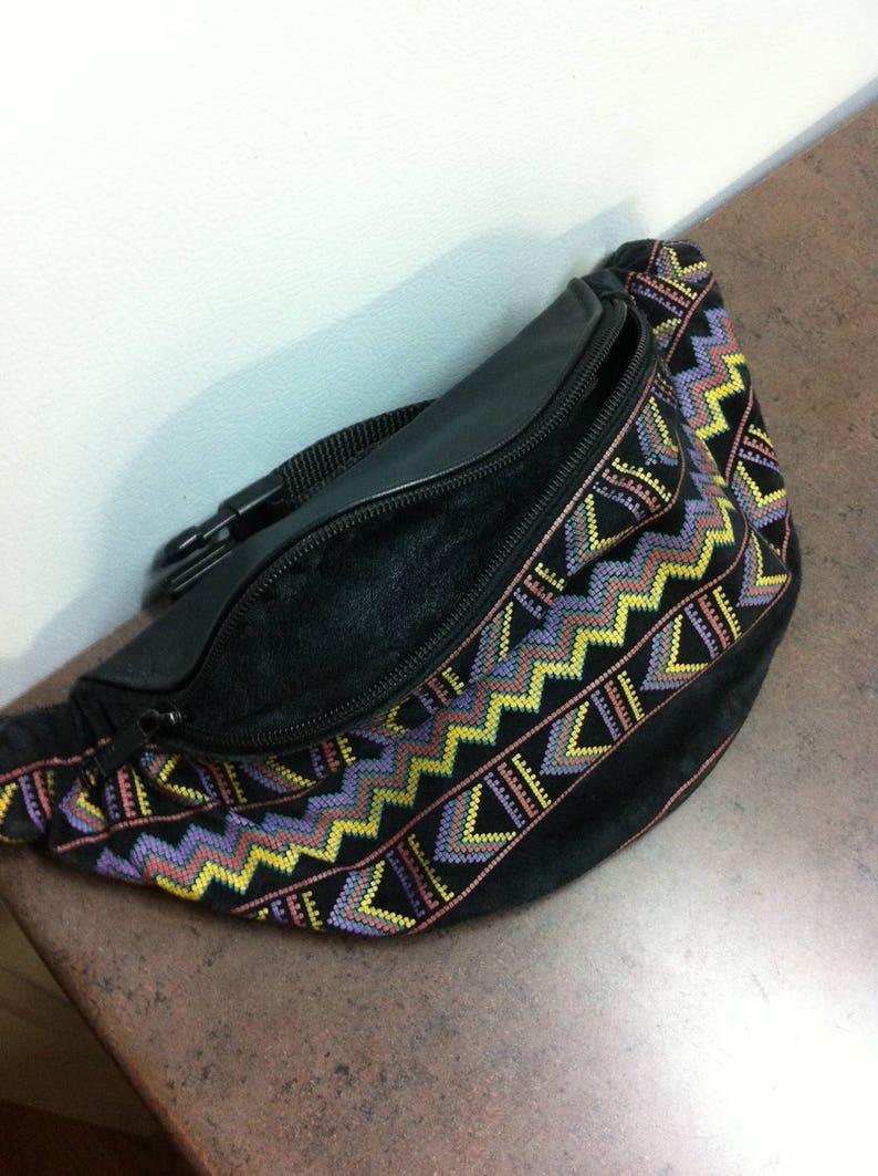 Walking Purse Travel Bag Vintage Fanny Pack Bike Bag Black Leather Decorative Design
