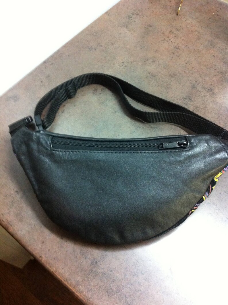 Walking Purse Travel Bag Vintage Fanny Pack Bike Bag Black Leather Decorative Design