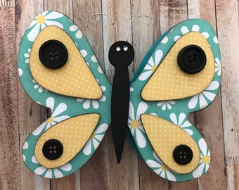 Spring Butterfly - May Interchangeable "O" Wood Decor