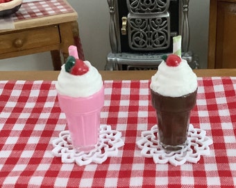 Chocolate and Strawberry Milkshakes for 1:12 Scale Dollhouse or 1-6 Size (fashion doll size)