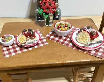 Spaghetti Dinner and Salad for 1:12 Scale and 1-6 Scale (fashion doll size)