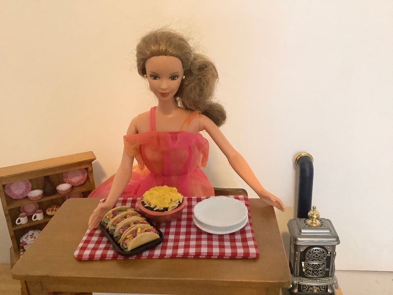 Taco Dinner with Playable Tacos a Bowl of Nachos and Two Plates for 1:12 Scale Dollhouse or 1-6 Size fashion doll size image 5