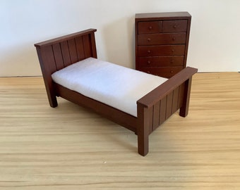 Mahogany Twin Bed with Mattress for 1:12 Scale Dollhouse