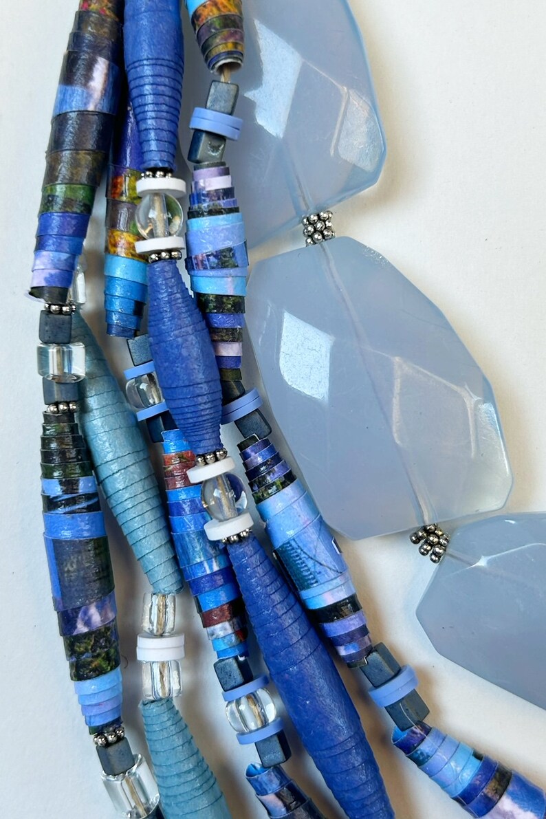 Blue and Silver Layering Statement Necklace, Trendy Paper Bead Jewelry, Multistrand Colorful Bead Necklace, Sustainable Jewelry, Necklace afbeelding 7