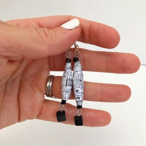 Black & White Paper Bead Dangle Earrings: Lightweight Trendy Jewelry