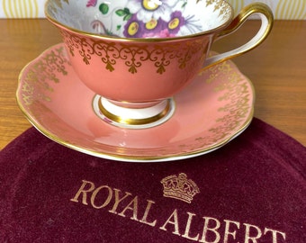 Rare tasse à thé et soucoupe Royal Albert Coral