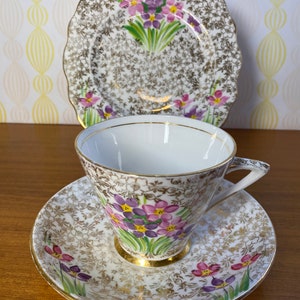 Gold Floral Chintz Phoenix China Tea Cup Trio sold as is image 10