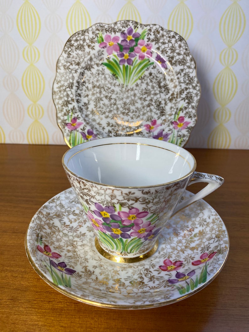 Gold Floral Chintz Phoenix China Tea Cup Trio sold as is image 10