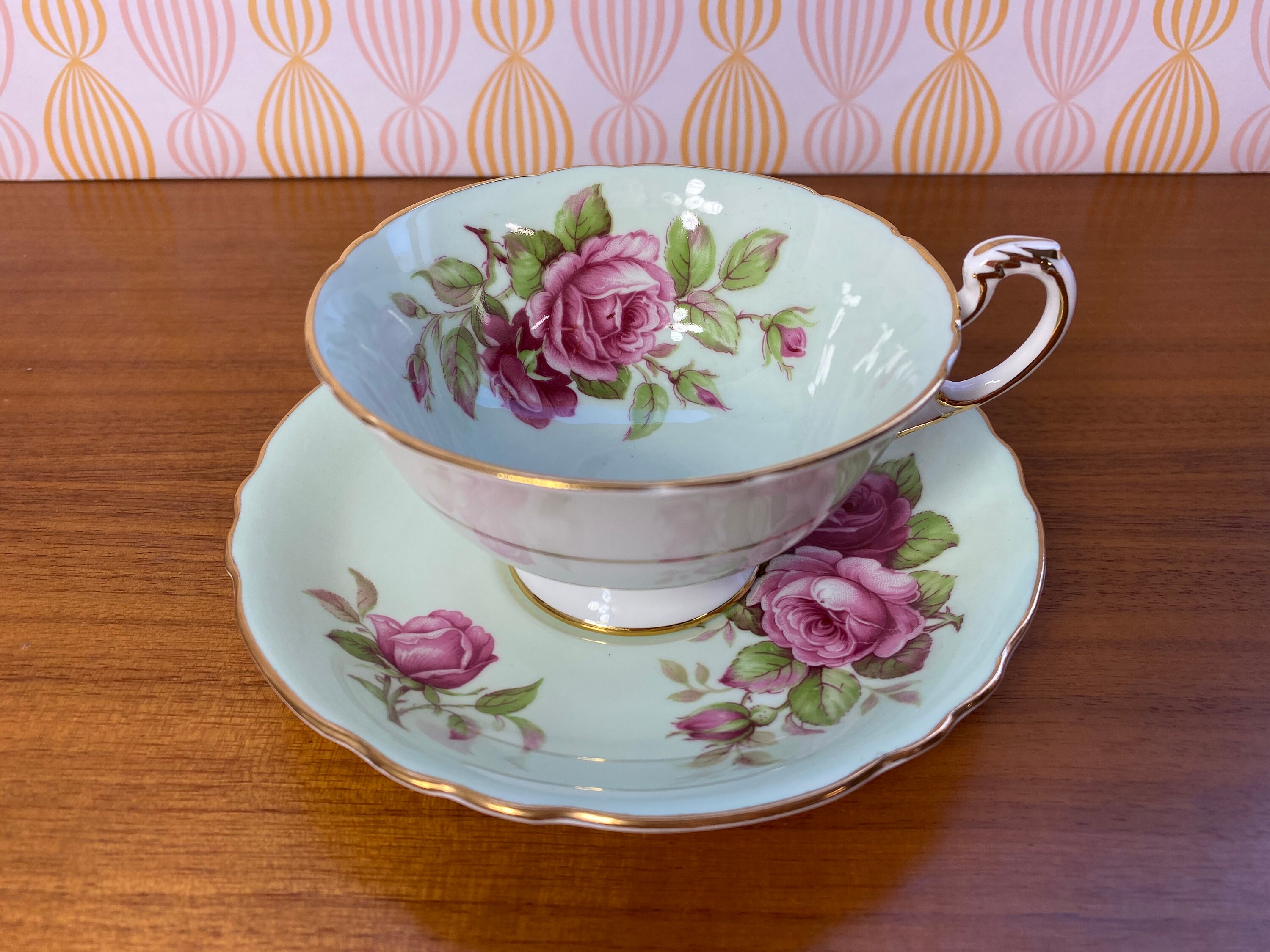 パラゴンカップ&ソーサーローズハンドルグリーン