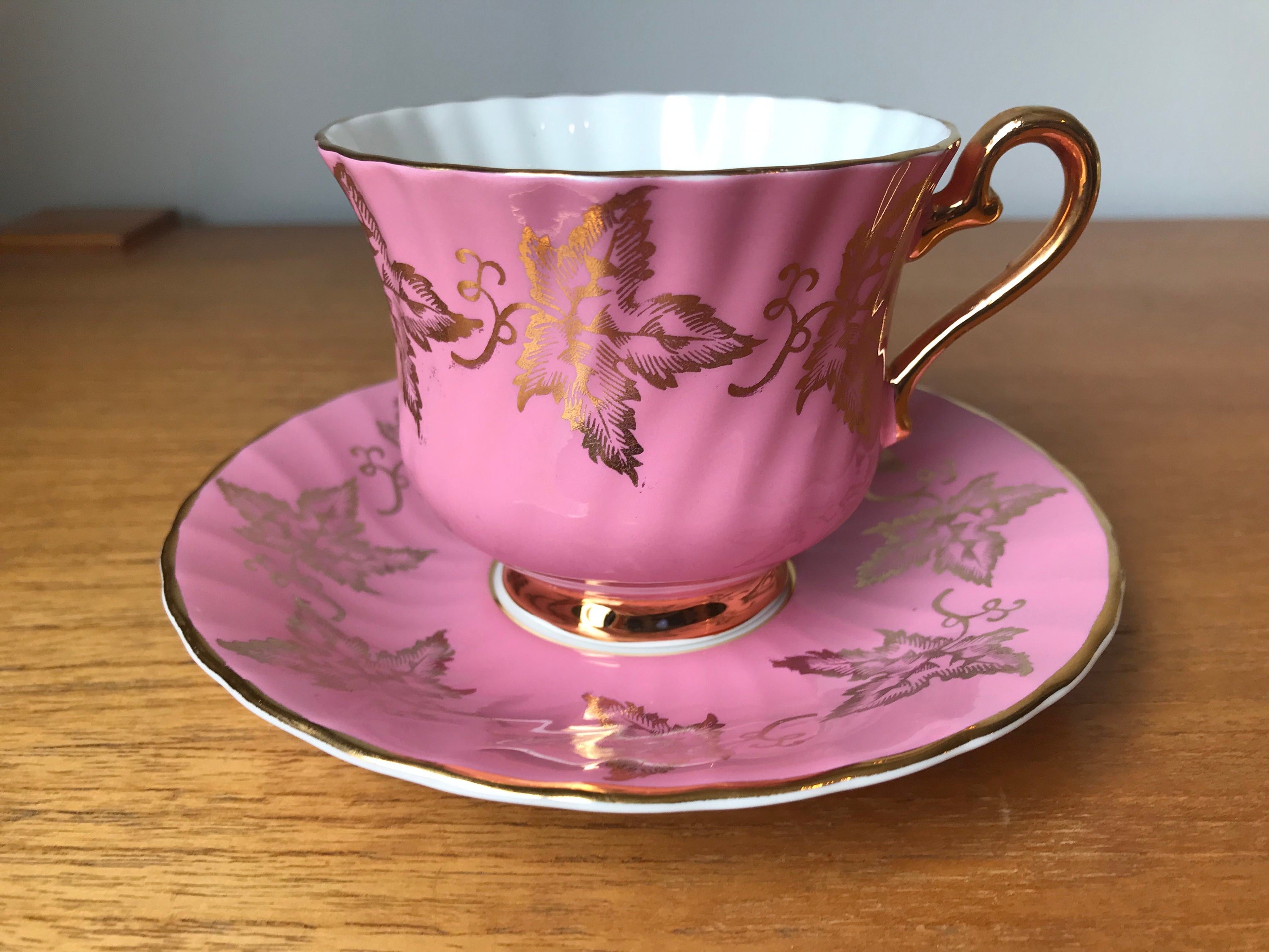 H M Sutherland Tea Cup and Saucer, Bright Pink Gold Leaves Teacup and  Saucer, Fine Bone China 