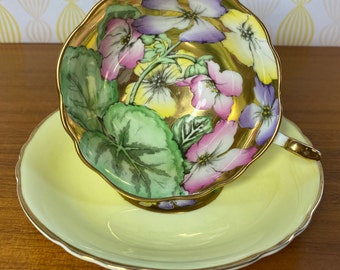 Tasse à thé et soucoupe Paragon en Chine, Intérieur en or rare avec fleurs de capucines peintes à la main, tasse à thé et soucoupe, années 1950-1960