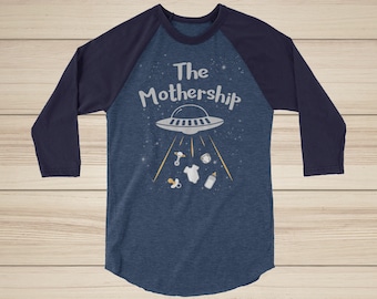 Mutterschiff lustige Mama Shirt/Space Mom Shirt/Mutterschaft Shirt/Mama Leben Shirt/Kleinkind Mama Shirt/neue Mama Shirt/Cool trendy Mom Grafik Shirt
