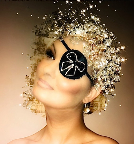 black eye patch FRONT ROW GEM PHOTO 白　L BlackEyePatch FRONT ROW GEM PHOTO TEE - BOOMERANG,Lola