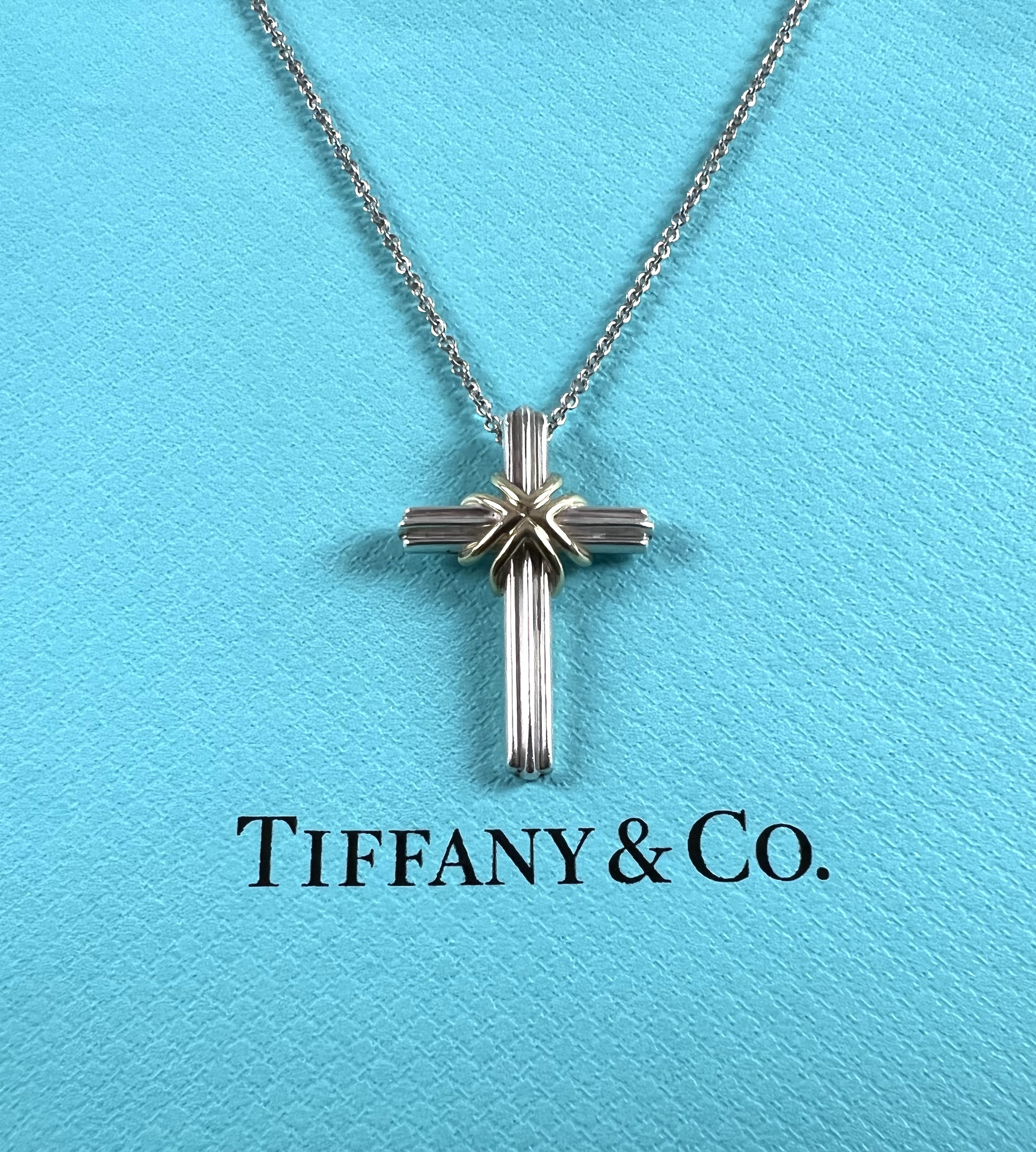 Tiffany's White Gold Cross Pendant | White gold cross pendant, White gold  cross, Gold cross pendant