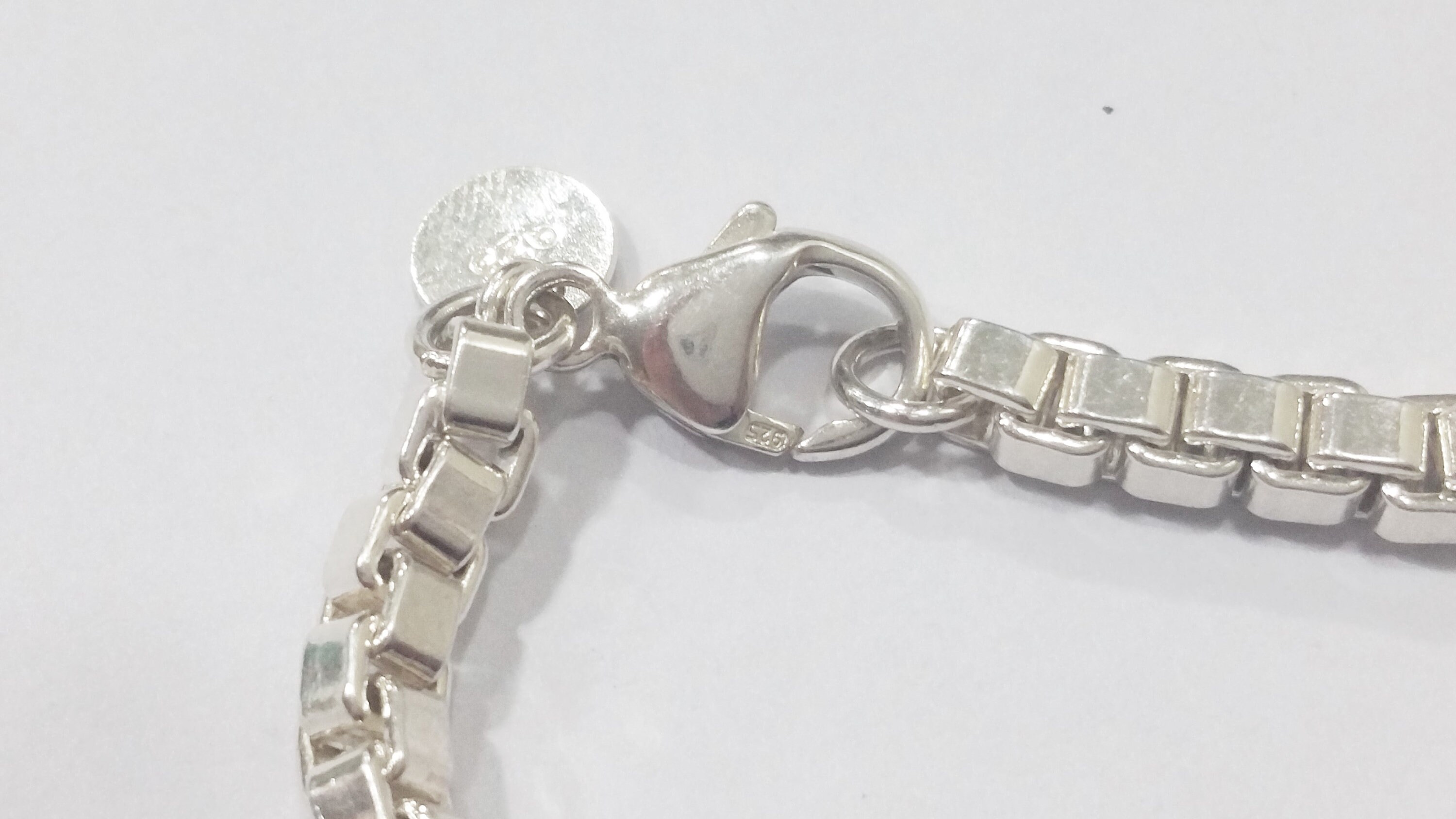 Tiffany & Co. Silver Venetian Link Bracelet, Unisex - 7.5 Tiffany & Co. Silver Venetian Link Bracelet, Unisex - 7.5