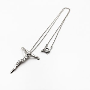 elsa peretti crucifix