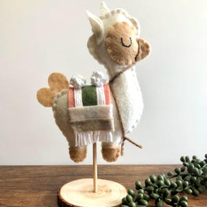 Llama Fiesta Table Top Centerpiece, Llama Southwest Party Decor, Baby Shower Fiesta Shelf Decor, Custom Party Llama Decor, Llama Stand Decor
