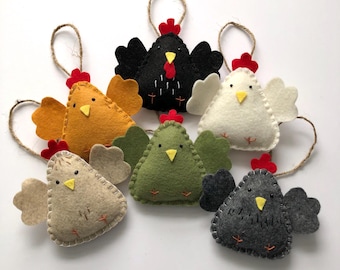 Ornement de suspension de poulet campagnard, décoration de cintre de cheville de coq de poule en feutre, cintre de poulet personnalisé suspendu, décoration d'oiseau poule sur le thème printemps été
